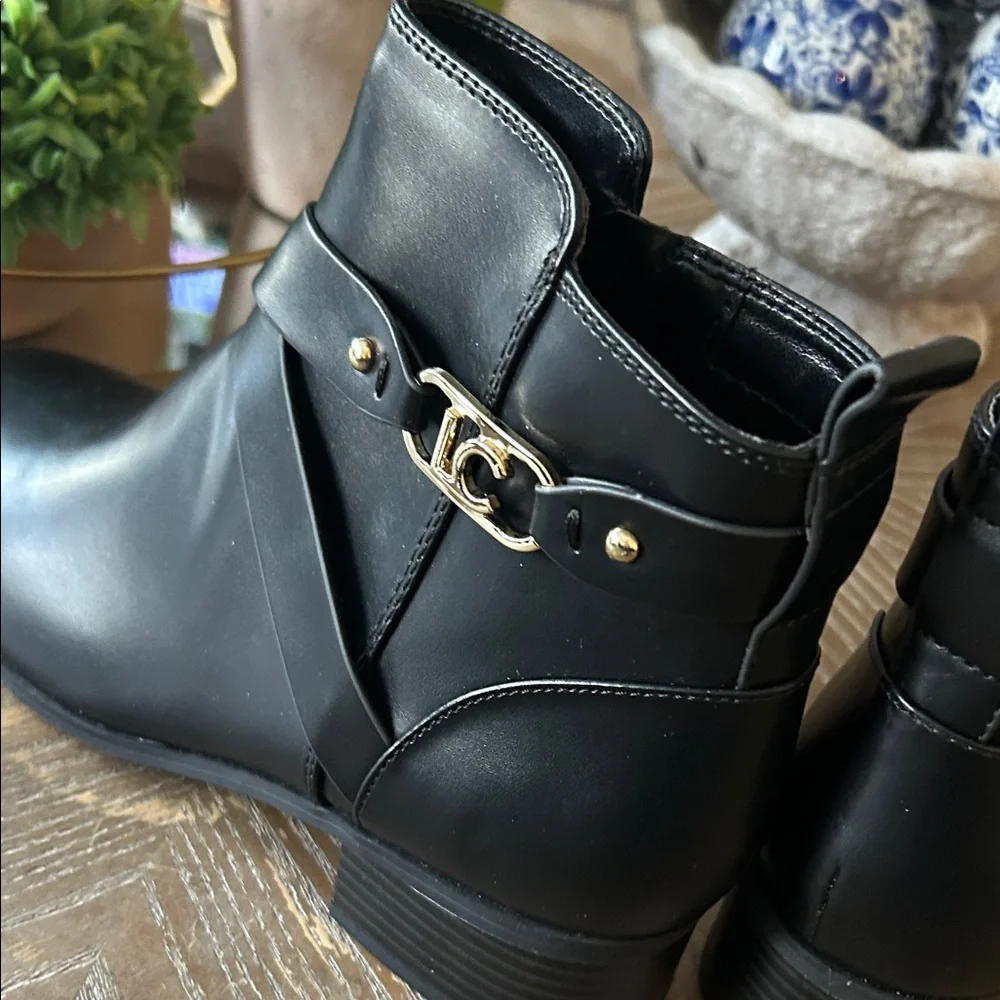 NWOT! Liz Claiborne Black Ankle Boots Low Heel